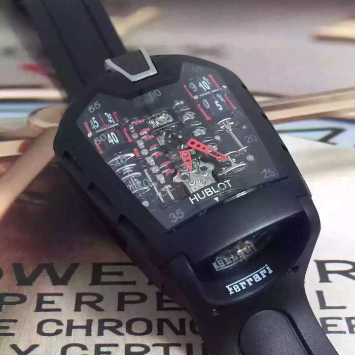 コスパ最高のプライス HUBLOT ウブロ 機械式自動巻きムーブメント 耐衝撃の男性用腕時計