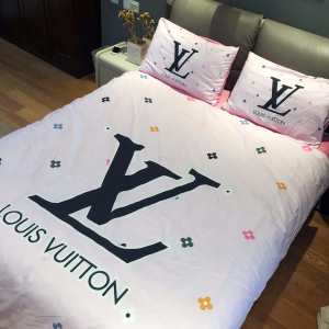 ルイ ヴィトン気になる2020年秋のファッション LOUIS VUITTON 寝具4点セット 今年の流行りファション