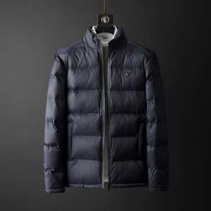 秋冬とれんど新品目立ち アルマーニ ARMANI2020秋冬最重要アイテム ダウ...