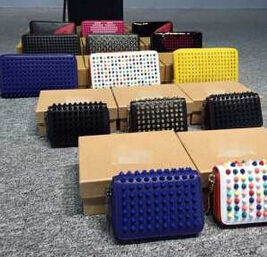 上品上質な 2020 Christian Louboutinクリスチャンルブタン 人気販売　財布 ファスナー　カードケース 多色選択可選択