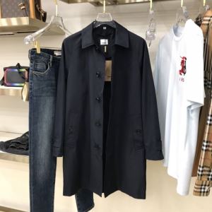 ポンチョコート 手頃価格でカブり知らず バーバリー BURBERRY 価格も嬉しいアイテム