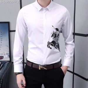 バーバリー BURBERRY 特に注目したい 長袖 ロンTロングTロングTシャツ 2020春夏も引き続きトレンド