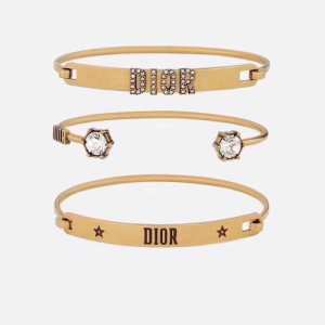 ディオール DIOR 気持ちいい真夏日にぴったり ブレスレット おしゃれな夏ファッション2020 清潔感のある肌見せ