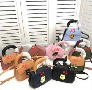 2020新作HOT100新品爆買い定番人気 ショルダーバッグバーバリー BURBERRY多色選択可