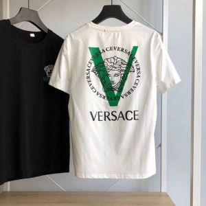 2色可選 普段使いにも最適なアイテム 半袖Tシャツ ストリート感あふれ ヴェルサーチ VERSACE 安心安全人気通販