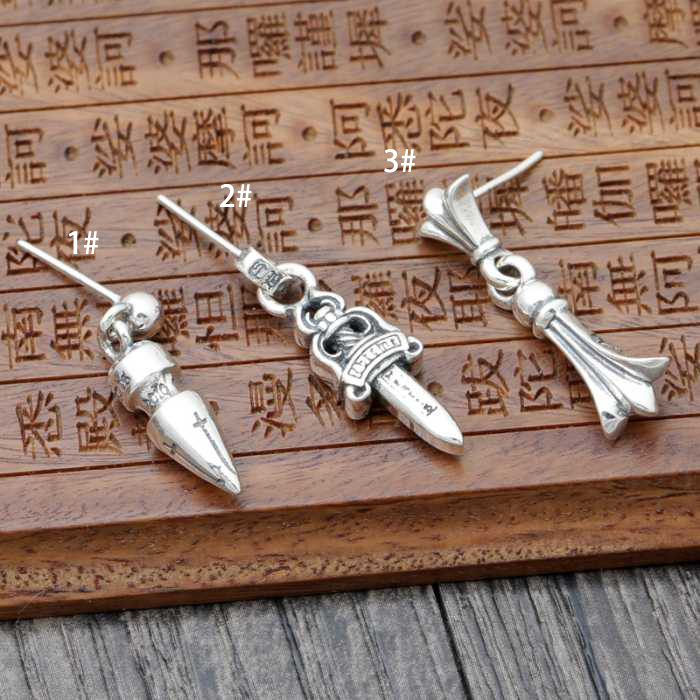 2020 強い魅力を感じる一枚 クロムハーツ CHROME HEARTS シルバー925 ロングピアス