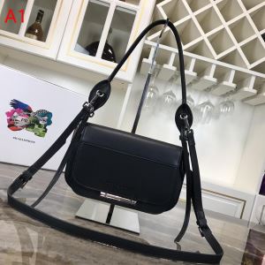 る春夏おすすめの人気商品 2020夏ファション新品 プラダ PRADA ハンドバッグ 多色可選