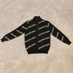 ジップパーカー バレンシアガ BALENCIAGAリラックス感のあるゆったり 2020春夏の大注目トレンド 大胆なデザイン