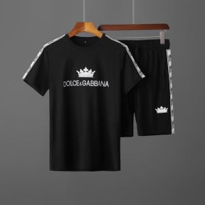 半袖Tシャツ 今季の主力おすすめ ドルチェガッバーナ DolceGabbana 人気は今季も健在