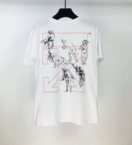 普段使いにも最適なアイテム 2色可選 OffWhite オフホワイト ストリート界隈でも人気 半袖Tシャツ 20新作です