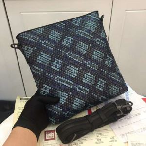 斜め掛けバッグ 2020春夏は人気定番 鮮度アップブランド最新 ボッテガ ヴェネタ BOTTEGA VENETA