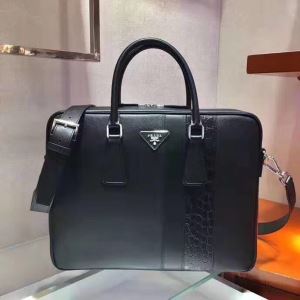 2020年春限定 プラダ PRADA 今なお素敵なアイテムだ ビジネスバッグ