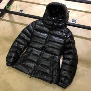 2020秋冬美品がついに登場 MONCLER モンクレール 秋冬にお世話になる定番 ダウンジャケット着心地も抜群大人のカジュアルスタイル