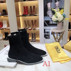 多色可選 最速2020秋冬トレンドブランド レザーブーツ 今年らしい新しい人気色 フェンディ FENDI 現在流行中のおすすめ人気