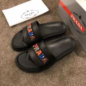 PRADA 今流行のストリート上品サンダル2020春夏のトレンド新商品夏にぴった...