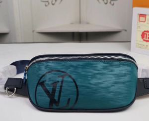 2020人気の主流アイテム 斜め掛けバッグ ルイ ヴィトン LOUIS VUITTON 2色可選 すっかり定番化
