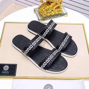 サンダル 最も目立ったブランド新品 2020夏色っぽさ ヴェルサーチVERSACE 夏の王道　適度な上品さ 2色可選