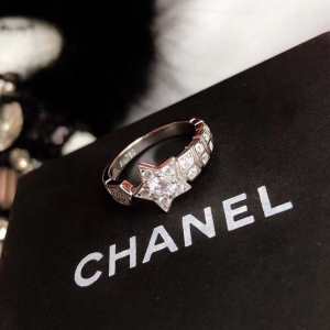 一番手に入れやすい シャネル CHANEL 海外でも人気なブランド リング指輪 2020年春限定