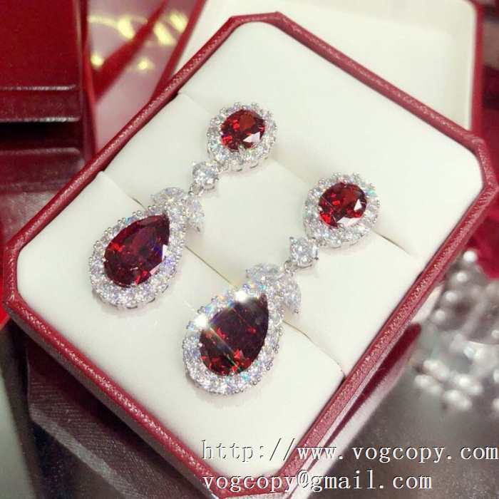 2020限定カルティエ イヤリング ピアス コーデ 30代大人の女性 アクセサリー CARTIER コピー 通販 キラキラ 美品