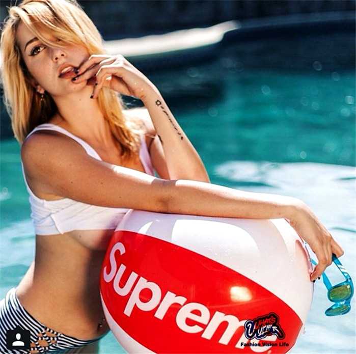 Supreme シュプリーム モデル大絶賛♪ 15SS Beach Ball ビーチボール