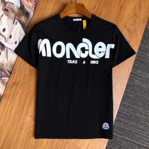 3色可選日本未入荷カラー 半袖Tシャツ 人気が継続中 モンクレール上品に着こなせ MONCLER