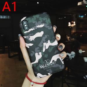 ヴァレンティノ 多色可選 絶対おさえるべきカラーと最新 VALENTINO 今年の流行りファション スマートフォンケース 【2020秋冬トレンド】押さえておきたい