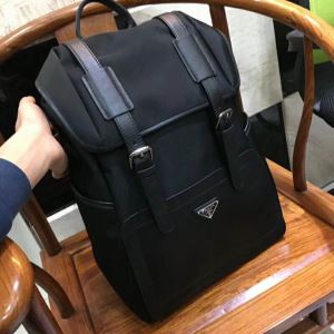 プラダ PRADA リュック 2020春夏のトレンド新商品 夏おすすめ人気ブラン...