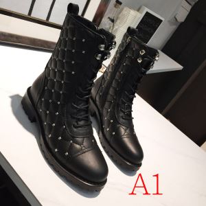 2色可選 ヴァレンティノ2020トレンドカラー秋冬セール VALENTINO とにかく完璧ブランド新作 レザーブーツ 大胆なチェックの人気トレンド