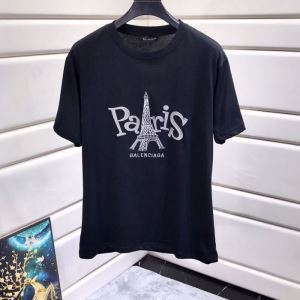 狙える優秀アイテム 2色可選 半袖Tシャツ 大人の新作こそ バレンシアガ BALENCIAGA おしゃれに大人の必見