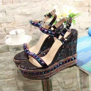 2020春夏も引き続きトレンド 春夏のトレンドアイテム クリスチャンルブタン Christian Louboutin サンダル