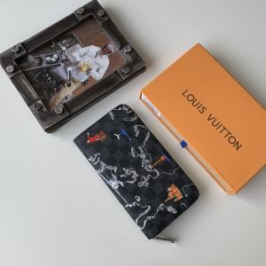 カジュアルコーデオシャレ 財布ウォレットもちろん相性抜群 ルイ ヴィトン LOUIS VUITTON 速報2020年秋ファッショントレンド