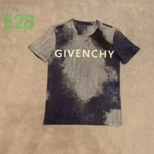 ジバンシー 人気の高いブランド GIVENCHY 20新作です 半袖Tシャツストリート界隈でも人気