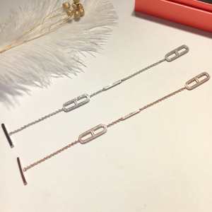 2色可選 エルメス 本当に嬉しいアイテム HERMES 差をつけたい人にもおすすめ ブレスレット