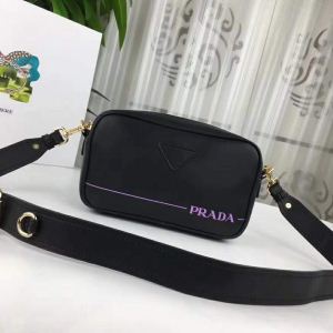 今年っぽくNEWファッション　PRADA プラダ ショルダーバッグ 3色可選　圧倒的人気新着