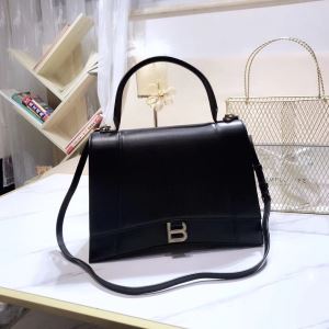 レディースバッグ 愛らしい春の新作 バレンシアガ安心の実績 BALENCIAGA 2020話題の商品
