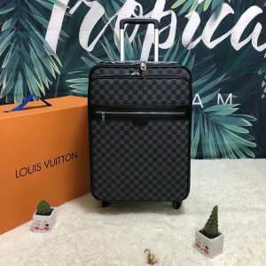 抜け感のあるキレイめ ルイ ヴィトン2020年最新ファッション LOUIS VUITTON 完売在庫確保 スーツケース