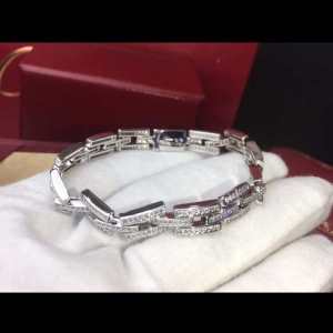 カルティエ CARTIER 目を引く春夏トップス ブレスレット 春夏大人カジュアル 【2020年】夏のファッション