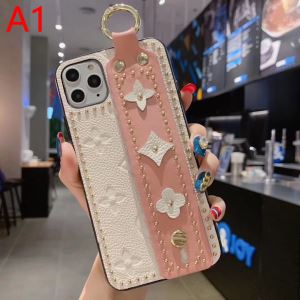 多色可選 ケータイケース 気になる2020年秋のファッション 秋冬に大注目のカラー ルイ ヴィトン LOUIS VUITTON