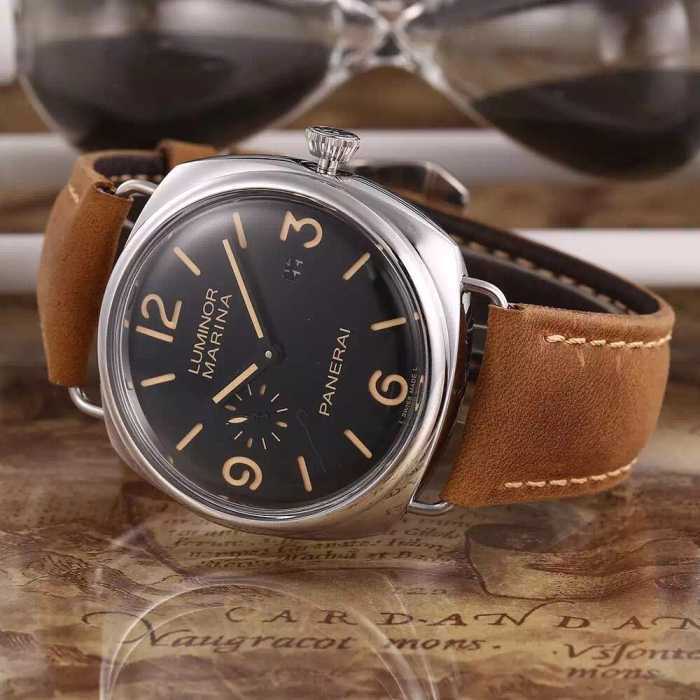 上質 大人気2020 パネライ PANERAI3針クロノグラフ 日付表示 腕時計