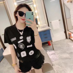 2色可選　ファッションに取り入れよう　シャネル限定アイテム特集　CHANEL　半袖Tシャツ　2020話題の商品