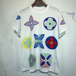 ルイ ヴィトン 本当に嬉しいアイテム 2色可選 LOUIS VUITTON 差をつけたい人にもおすすめ 半袖Tシャツ