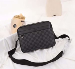 2020年春夏シーズンの人気 ルイ ヴィトン LOUIS VUITTON 斜め掛けバッグ 今流行りの最新コレクション