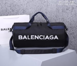 2020秋、イチオシ上品 バレンシアガ 新作アイテムが今年流 BALENCIAGA リュック 今シーズン注目のアイテム