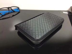 2020年春夏流行ファッション 大人の可愛さを引き立て ボッテガ ヴェネタ BOTTEGA VENETA 財布