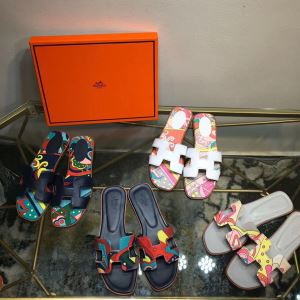 2020SSのトレンド商品 今流行のストリート上品 エルメス HERMES スリッパ 4色可選