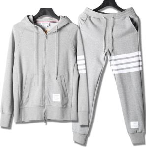 秋冬ムード高まる人気新作 4色可選 2020新発売大歓迎秋冬新名品 THOM BROWNE トムブラウン 上下セット