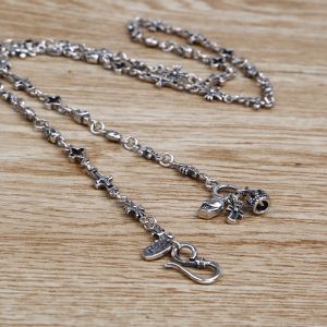 上品な印象に格上げ ネックレス クロムハーツ CHROME HEARTS 季節をまたい新作アイテム