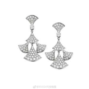 大人の可愛さを引き立て ブルガリ BVLGARI 大人カジュアル夏ファッション2020 ピアス 甘過ぎず大人な印象に 2色可選
