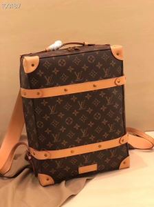 春夏のトレンドアイテム ルイ ヴィトン LOUIS VUITTON 上品な涼やかさある印象に レディースバッグ 大胆なデザイン