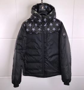 抜群の雰囲気が作れる カナダグース Canada Goose ダウンジャケット ...